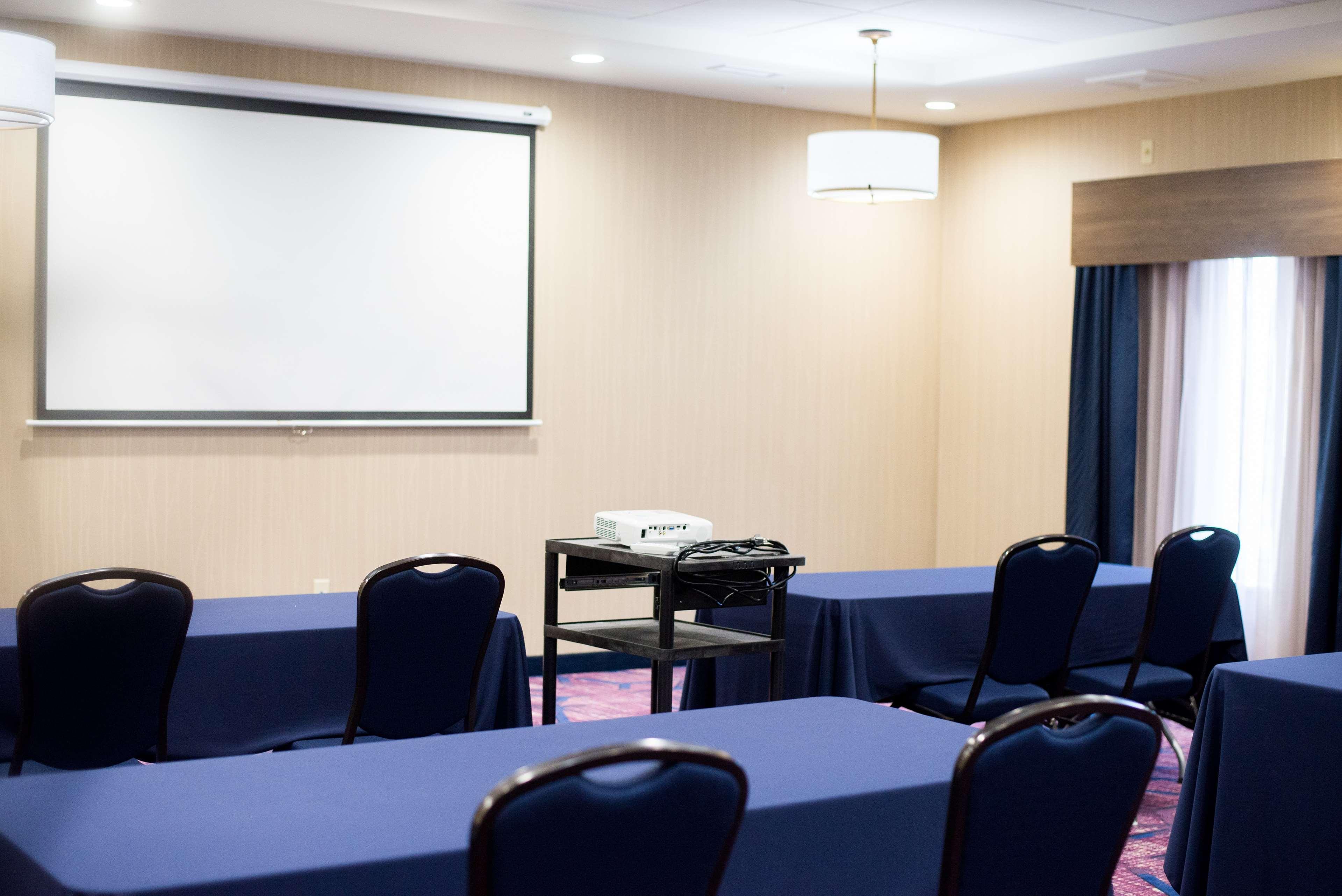 Hampton Inn & Suites Warrington Horsham Esterno foto