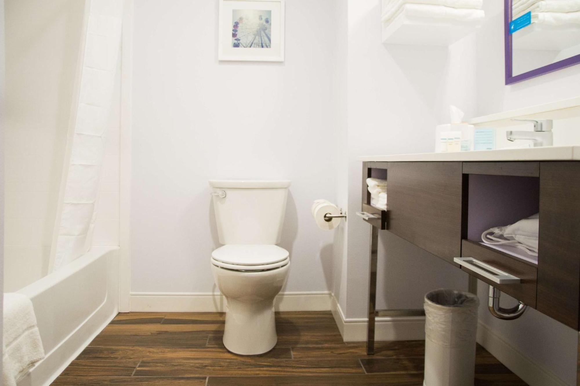 Hampton Inn & Suites Warrington Horsham Esterno foto