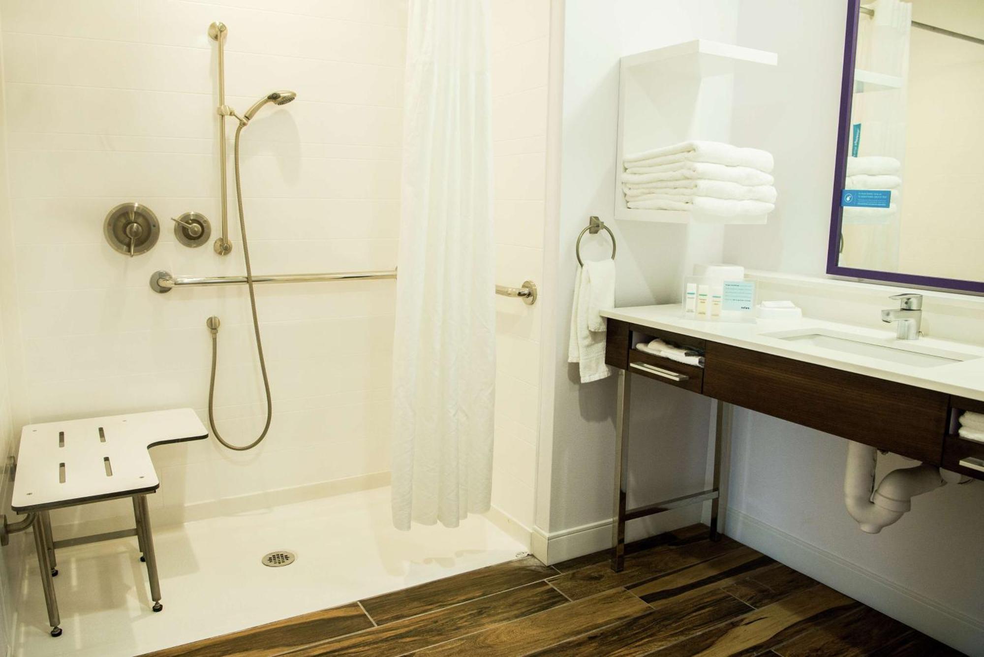 Hampton Inn & Suites Warrington Horsham Esterno foto